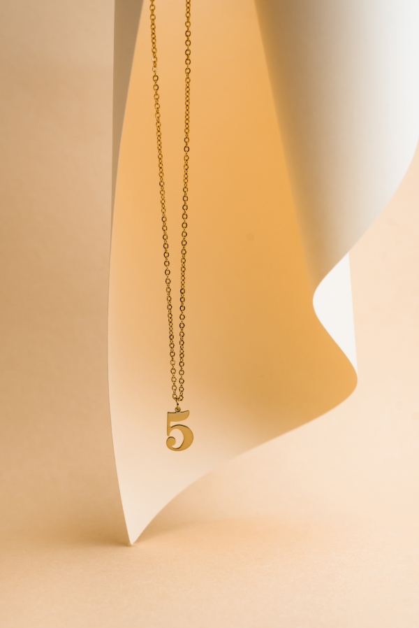 Колие с цифра/ 1-9