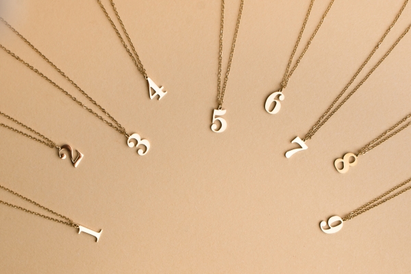 Колие с цифра/ 1-9