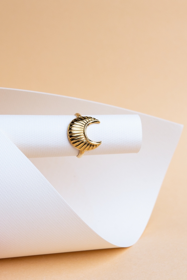 Дамски бохо пръстен с регулеруема ширина/ златист цвят