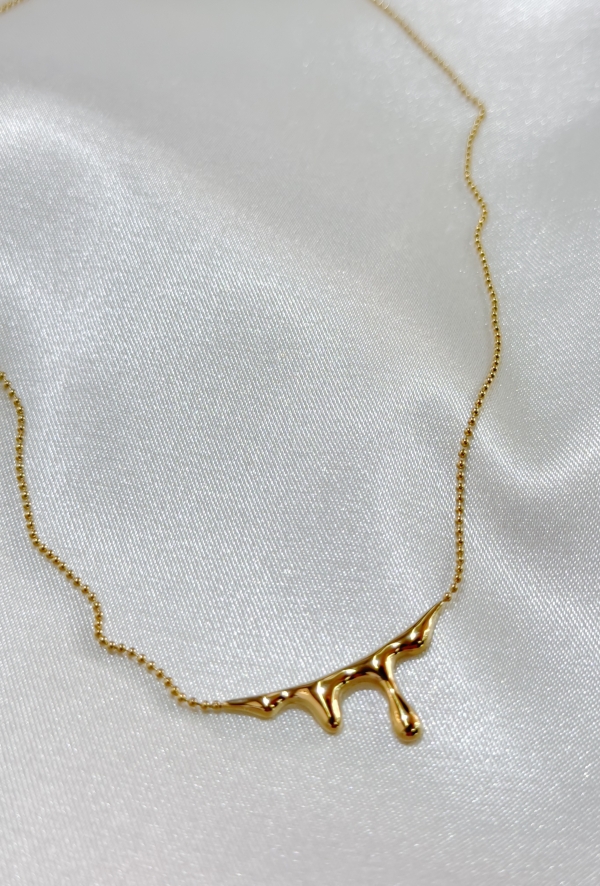 Дамско колие от неръждаема стомана "Разтичаща любов"/ златист цвят