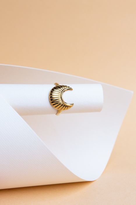 Дамски бохо пръстен с регулеруема ширина/ златист цвят